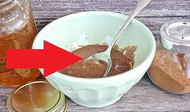 Vymeňte počas zimy vodu s citrónom za tento škoricový zázrak: Vyplaví kilogramy, zlikviduje choroby a dá do poriadku aj vaše trávenie!