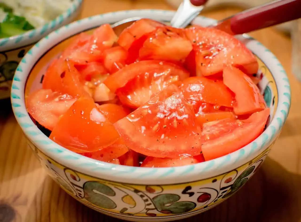 Zabudnite na paradajky bez chuti: Vďaka tomuto jednoduchému triku budú mať lepšiu chuť aj paradajky z obchodu!