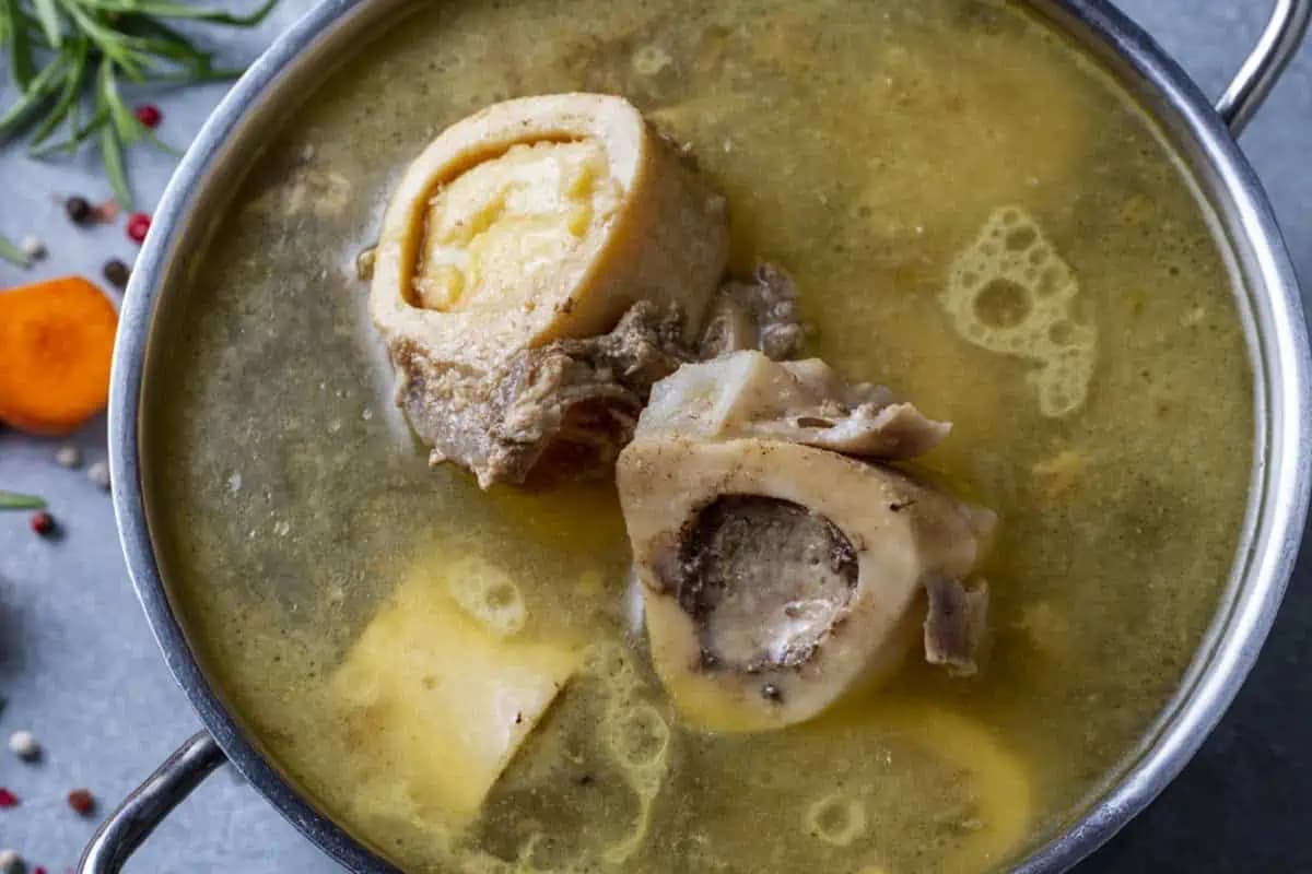 Moja mama pozná domáci recept, ktorý schová do vrecka aj drahé lieky na kĺby a kolagén: 1 tanier je pre telo ako elixír mladosti!