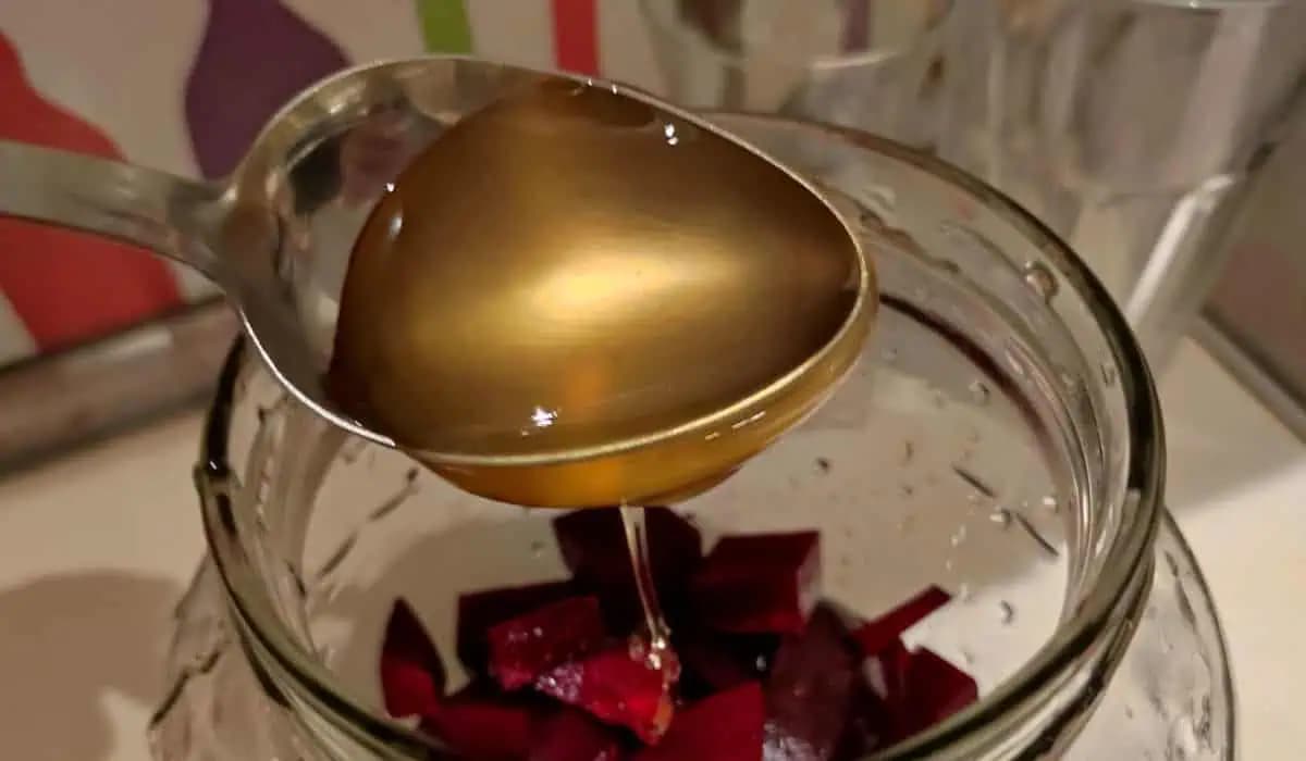 Babka ma naučila, ako urobiť NAJSILNEJŠÍ liek na kašeľ za 5 minút: Cibuľový sirup sa na ten účinok nechytá!