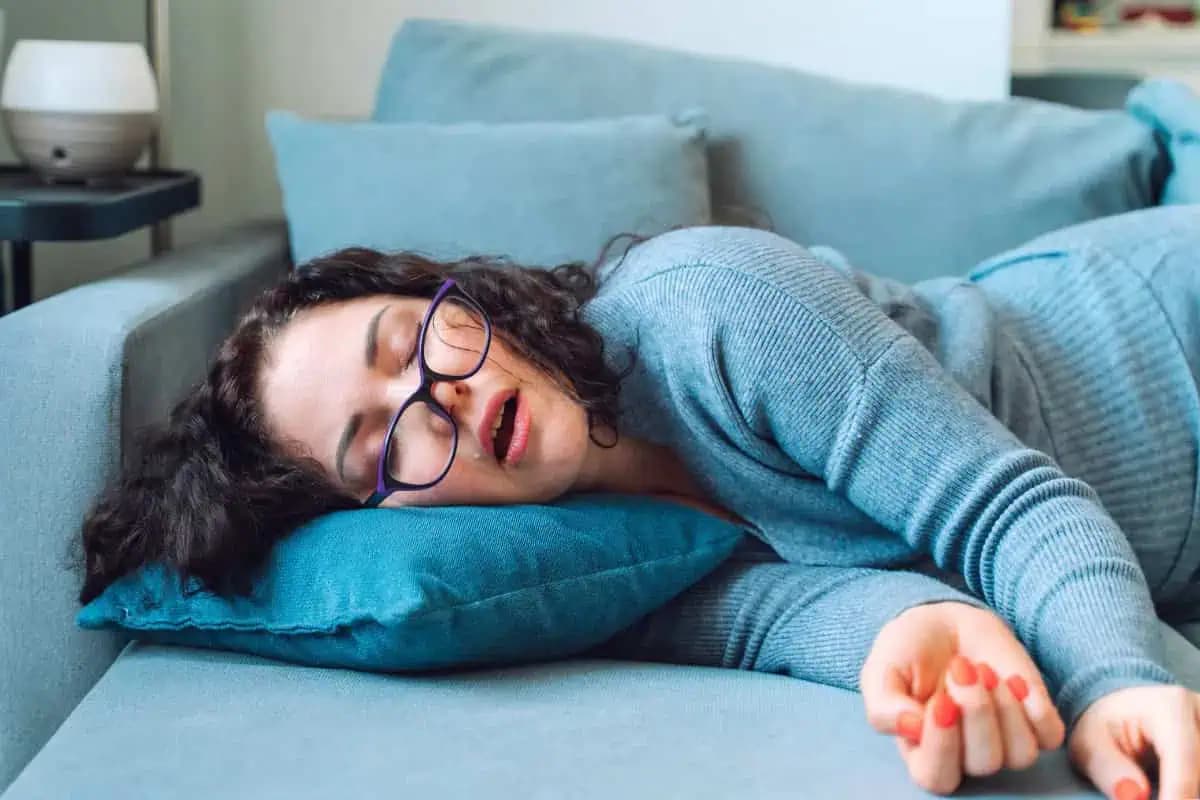 Masírujte túto časť tela a DO 2 MINÚT SPÍTE: Skúste to dnes, keď pôjdete spať – neuveriteľne rýchly účinok!