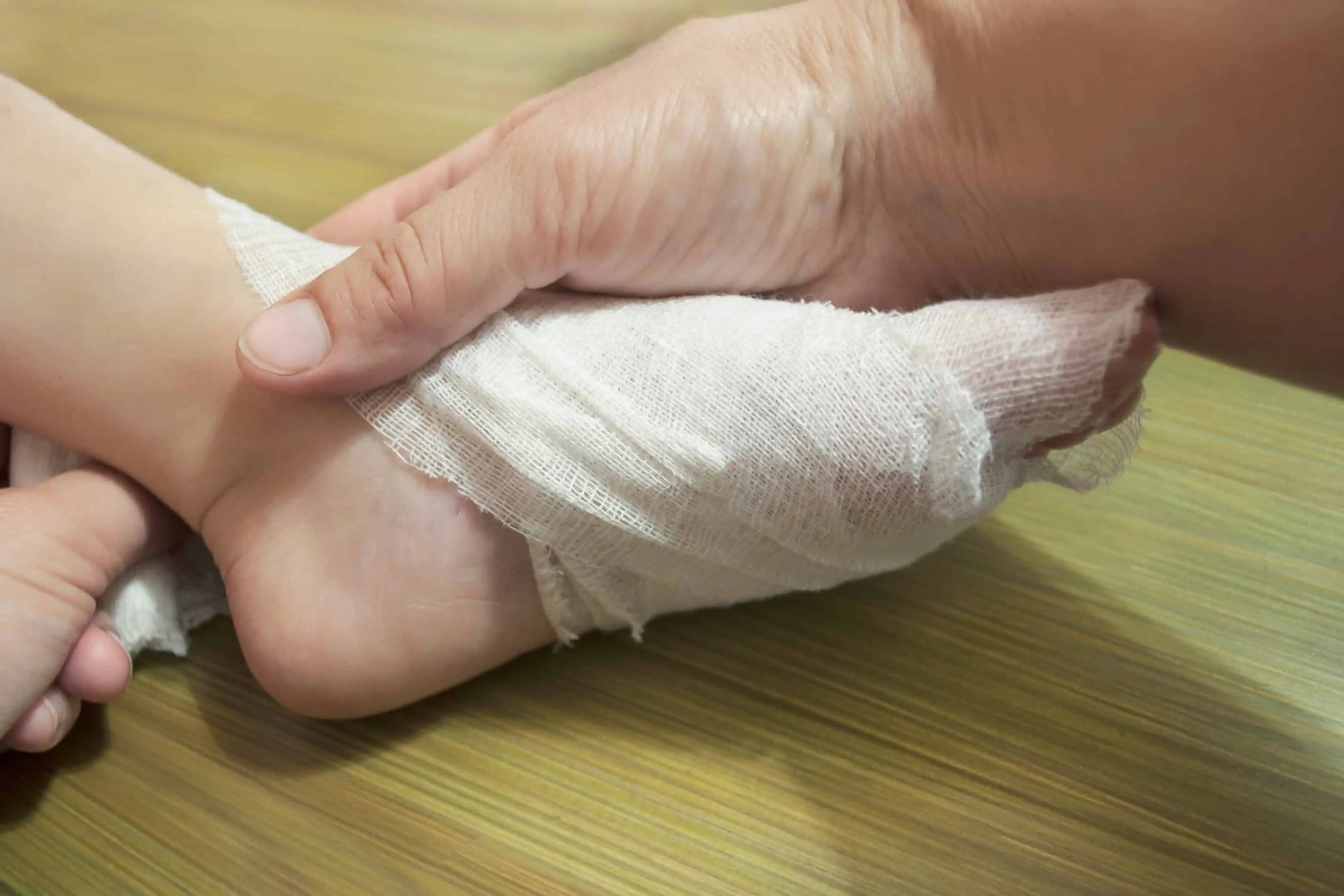 Starý trik športovcov, ktorý zaberá na zápal, bolesť aj opuch kĺbov najrýchlejšie: Odskúšané, funguje!