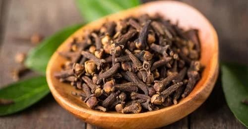 Zmiešajte s VODOU a predĺžite si život: Podporuje CHUDNUTIE, znižuje CHOLESTEROL a lieči ZÁPALY!