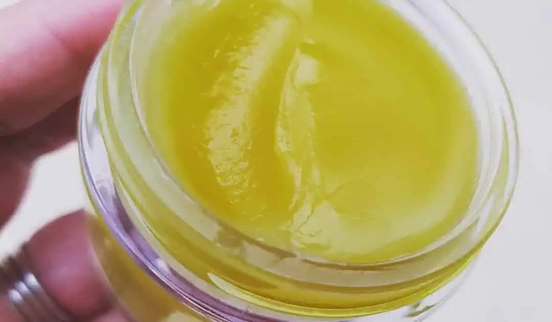 Zabudnite, čo sú kŕčové žily, ekzémy a modriny: Hojivý všeliek z prababkinej špajze, v lekárni ho nekúpite!