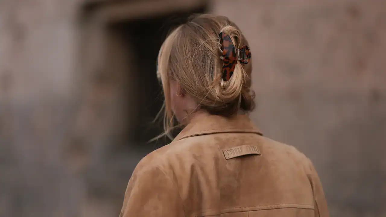 Žena si celý jeden mesiac neumývala vlasy šampónom: Toto sa stalo!