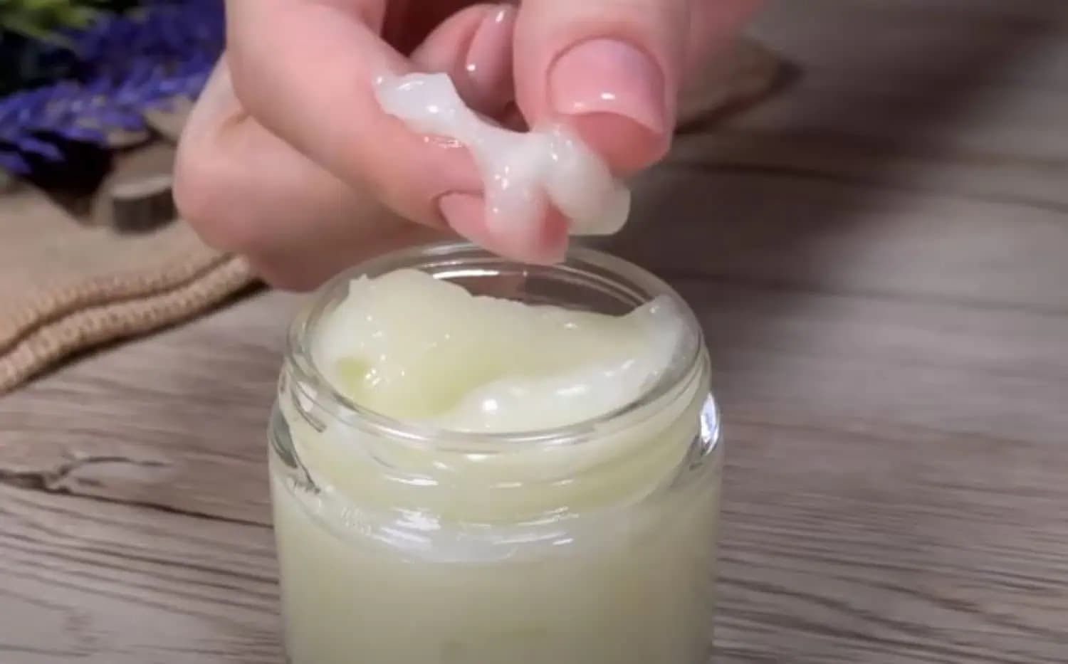 Maska z vaječného bielka na vyplnenie vrások – s okamžitým účinkom!