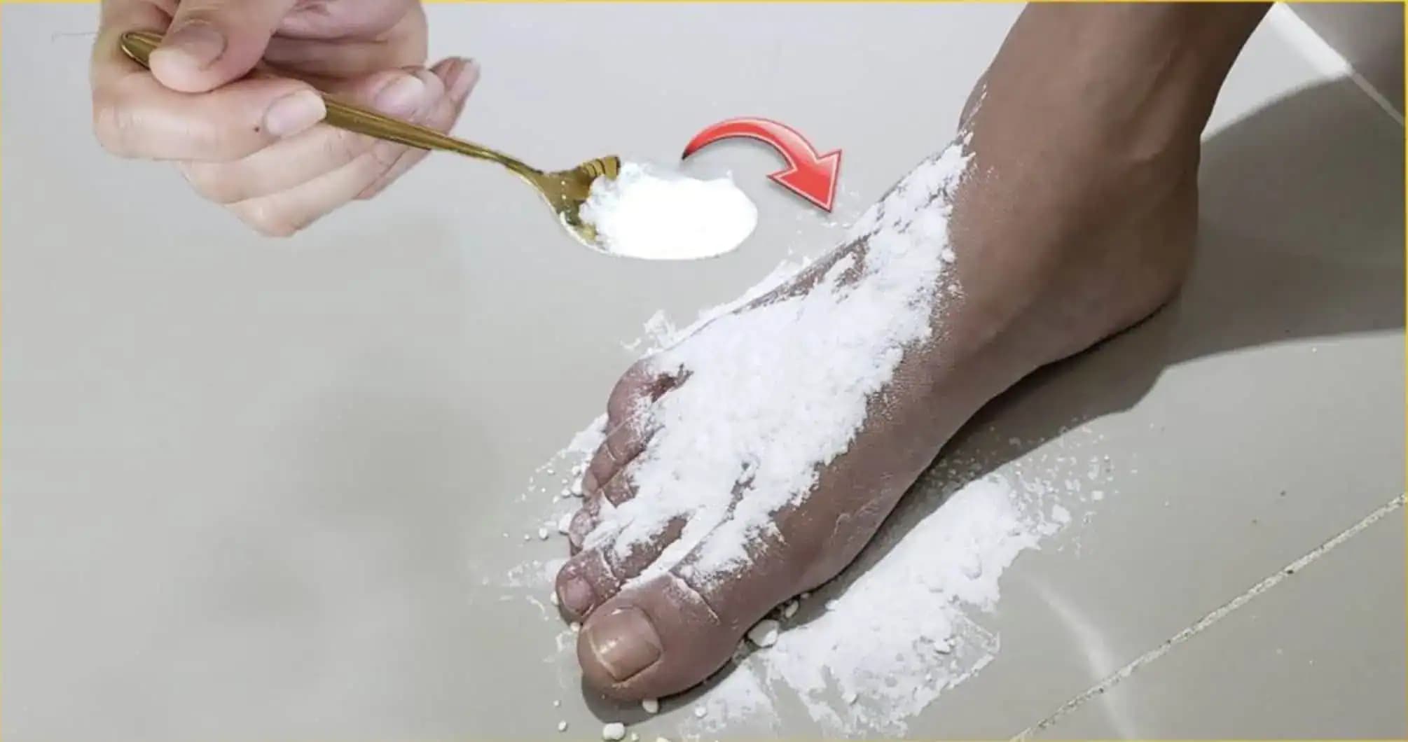 Dajte si na nohy obyčajnú SÓDU bikarbónu a nechajte pôsobiť: TU je účinok za 15 minút!