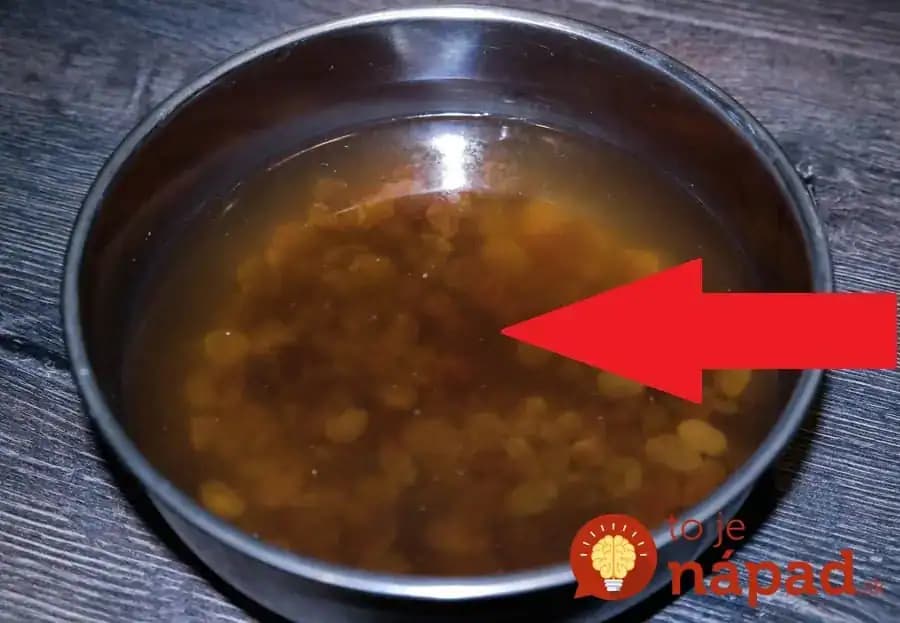 Keby nie som zúfalá, susedkinu radu na boľavé kĺby by som nikdy neskúsila: Už pol roka nemusím jesť lieky proti bolesti, naozaj to zaberá!