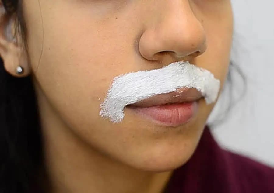 TRIK, ako sa NATRVALO zbaviť nežiadúcich chĺpkov na tvári: Funguje to!