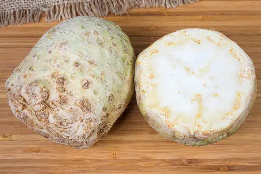 Protirakovinový, protizápalový a stojí centy: Toto je dôvod, prečo by ste mali zeler jesť častejšie!