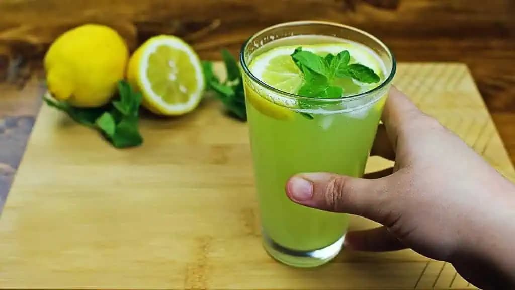 Hovoria, že táto šťava roztopí VŠETKO, čo počas dňa zjete: Pite pred spaním a chudnite!