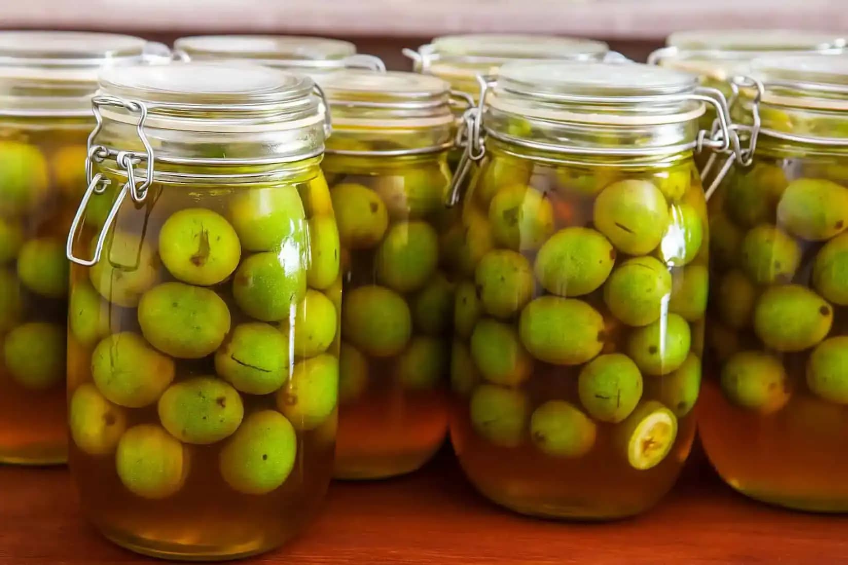 ZELENÉ ORECHY A MED vytiahnu z tela choroby, čistia krv, unavenú pečeň a výborne chutia: Zapíšte si RECEPT!