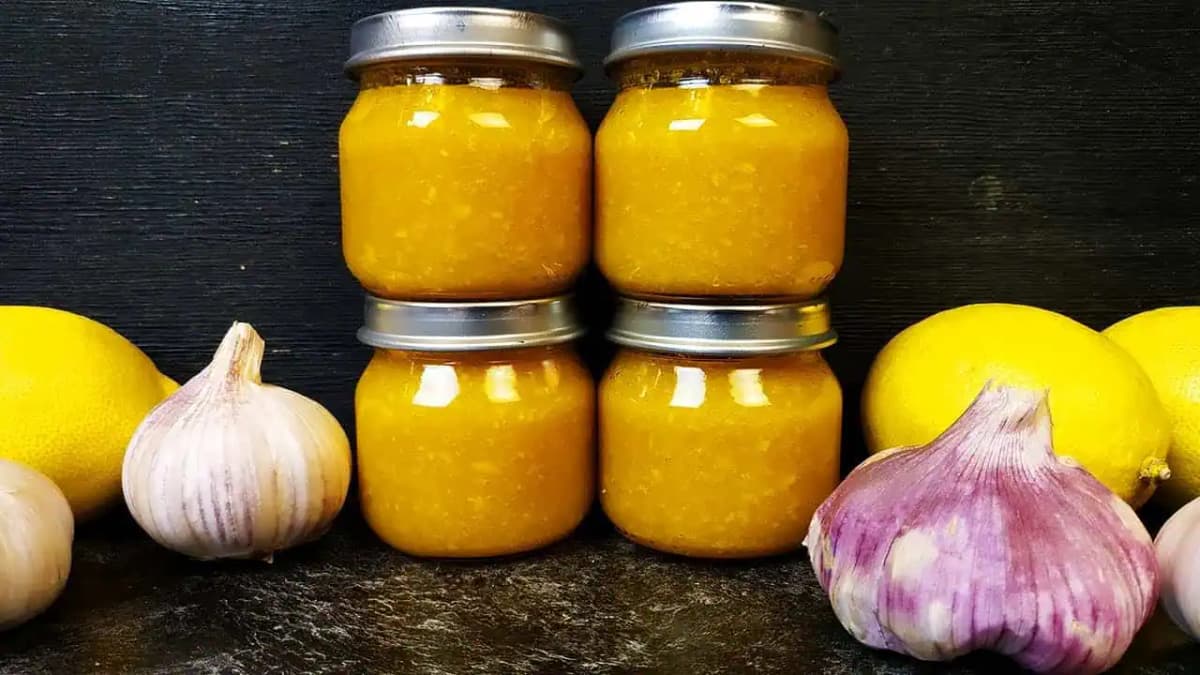 Cesnak, med, kukruma a citrón vás zbaví chrípky, vyliečia kašeľ a vyčistia pľúca od hlienu: Zapíšte si tento RECEPT!