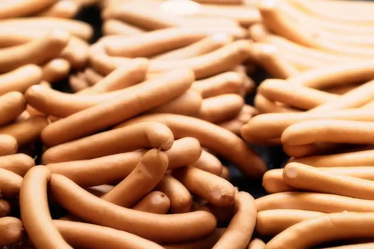 Doteraz ste pravdepodobne varili párky nesprávne: Vyskúšajte to urobiť TAKTO a rozdiel si všimne každý!